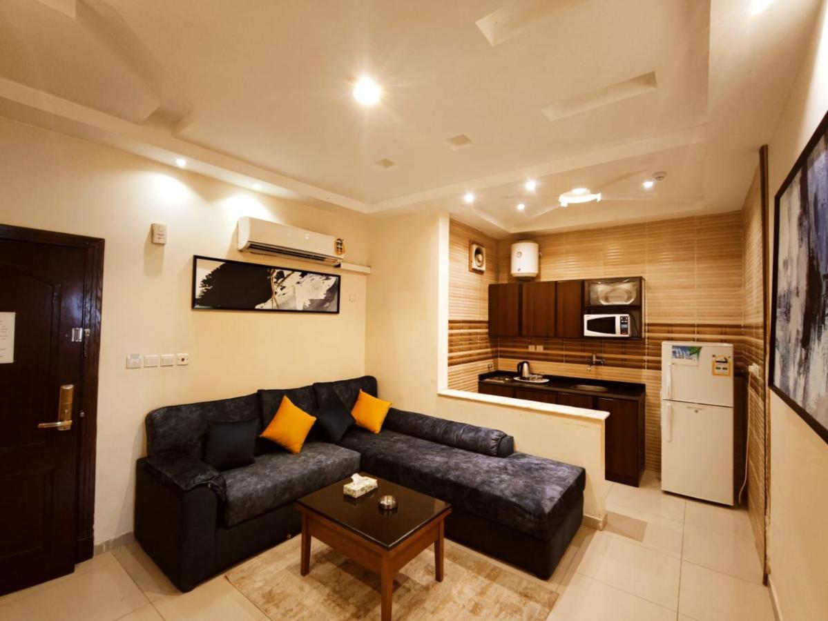 قصر البسمة للشقق المخدومةsmile Serviced Apartments Джедда Экстерьер фото