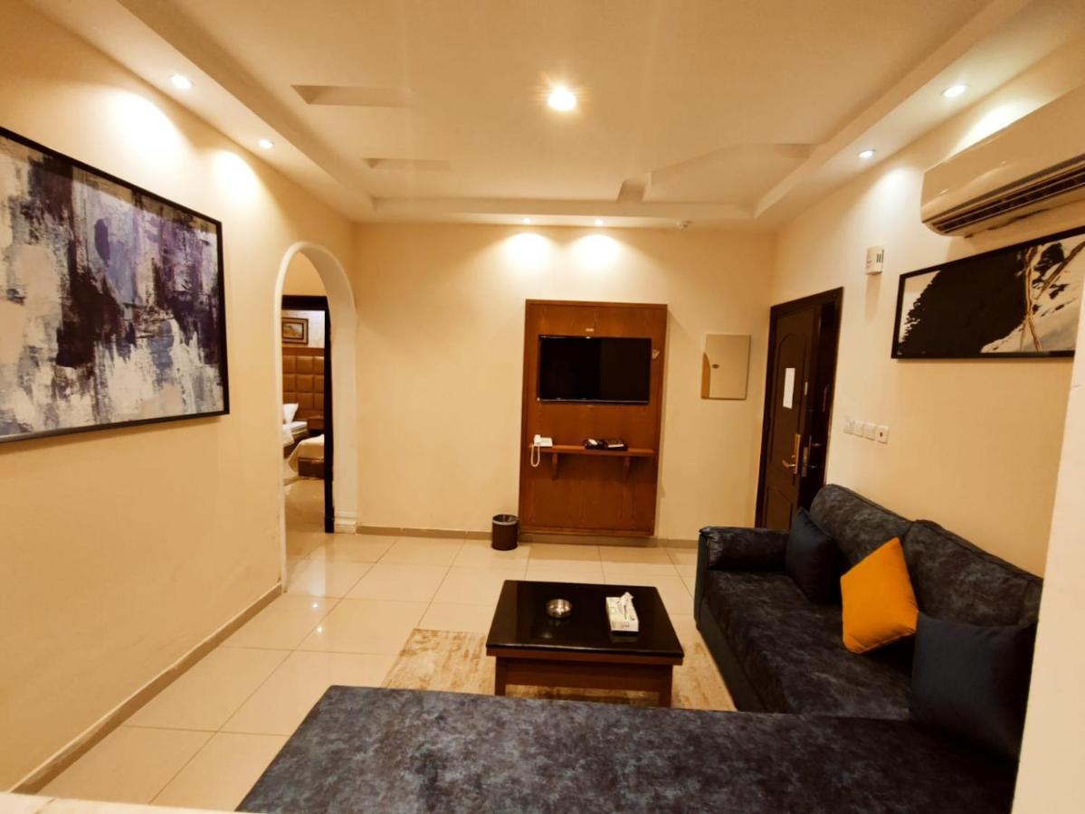 قصر البسمة للشقق المخدومةsmile Serviced Apartments Джедда Экстерьер фото